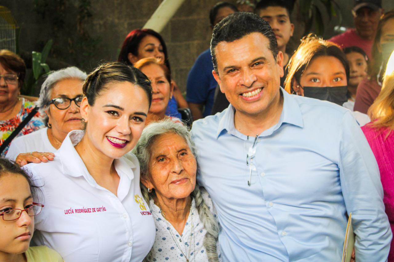 Visitan Lalo y Lucy comités vecinales; Aprueban su trabajo.