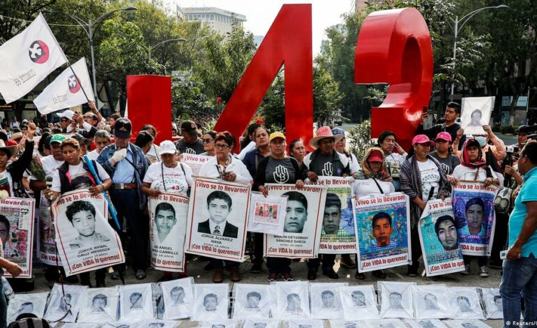 Asegura gobierno de CDMX libertad de manifestación por caso Ayotzinapa