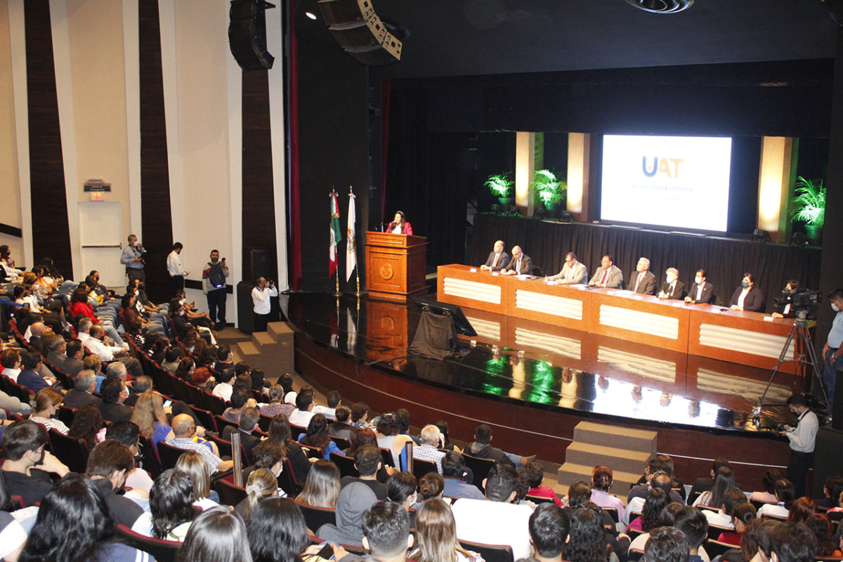 Rector de la UAT inaugura la Semana del Derecho en el Campus Tampico