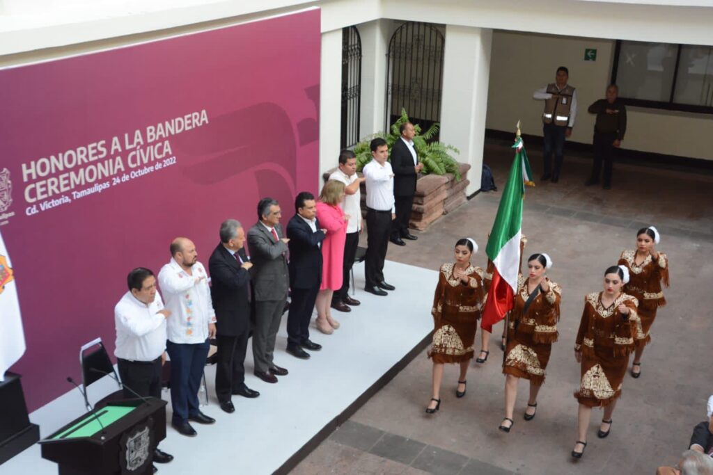 Humanismo y honestidad, cualidades de servidores públicos:  Américo