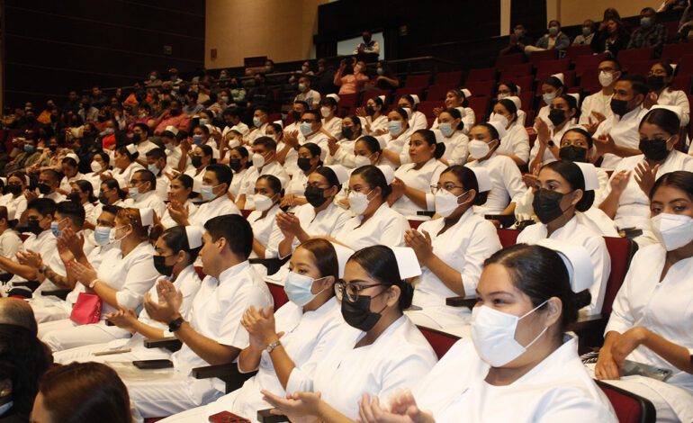 Gradúa la UAT a egresados de la Facultad de Enfermería Tampico