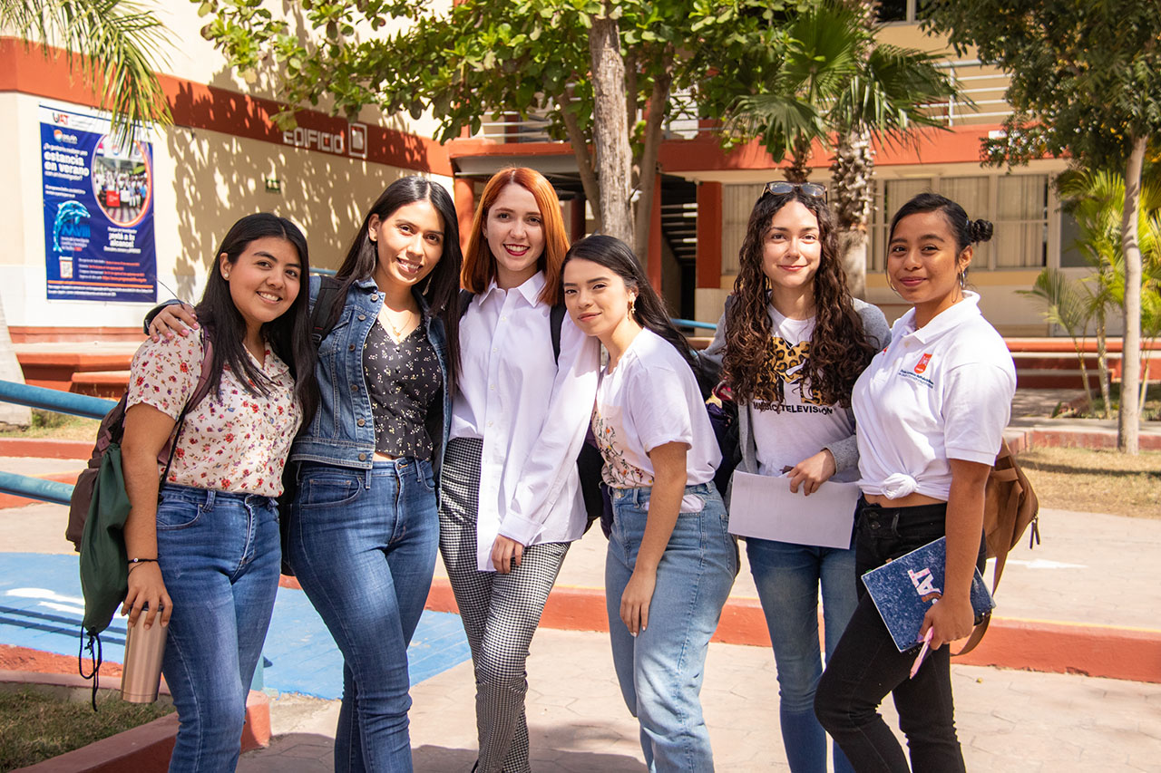 Organiza UAT participación de universitarias en eventos del Día Internacional de la Mujer