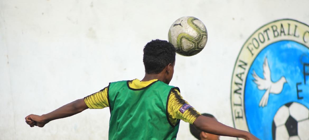 Racismo y fútbol: cuál es la liga con más reportes de discriminación en el mundo