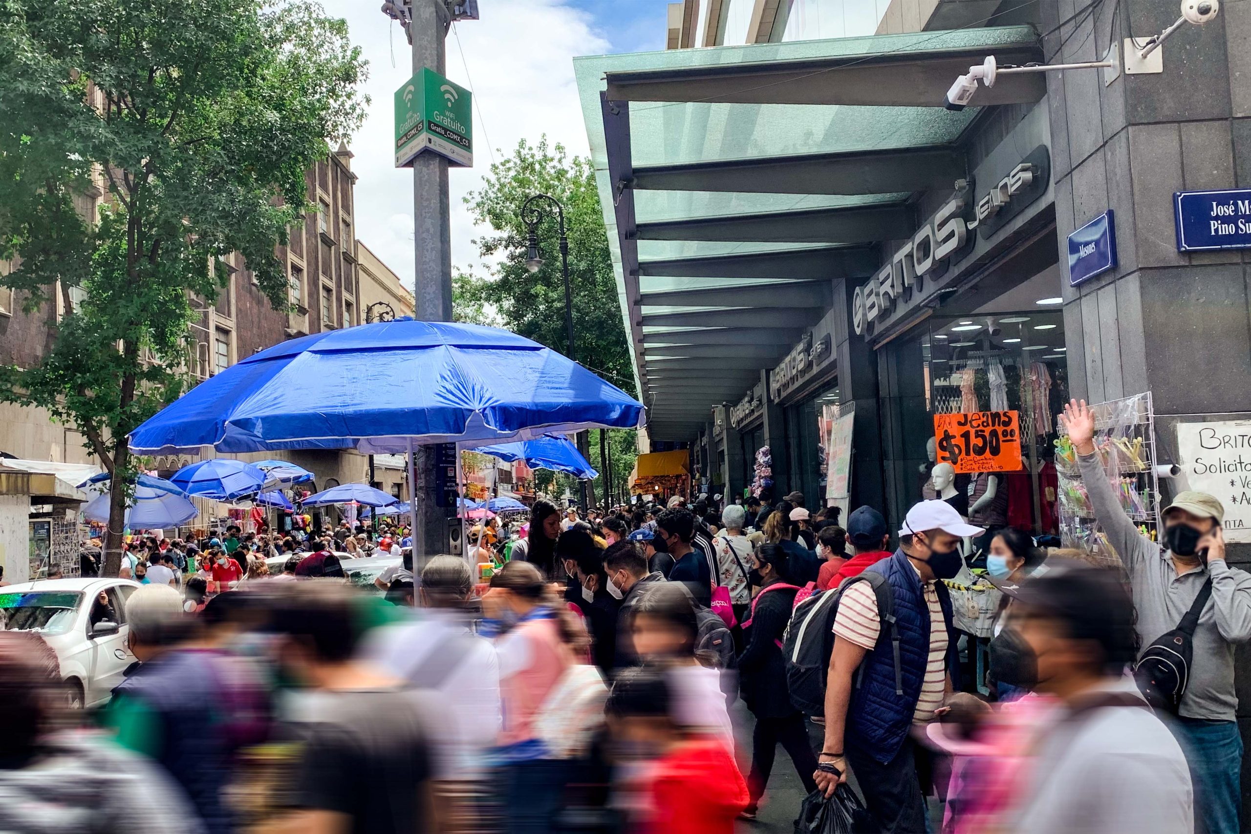 Pese a los ingresos y programas sociales, la pobreza extrema aumentó en México: CEESP