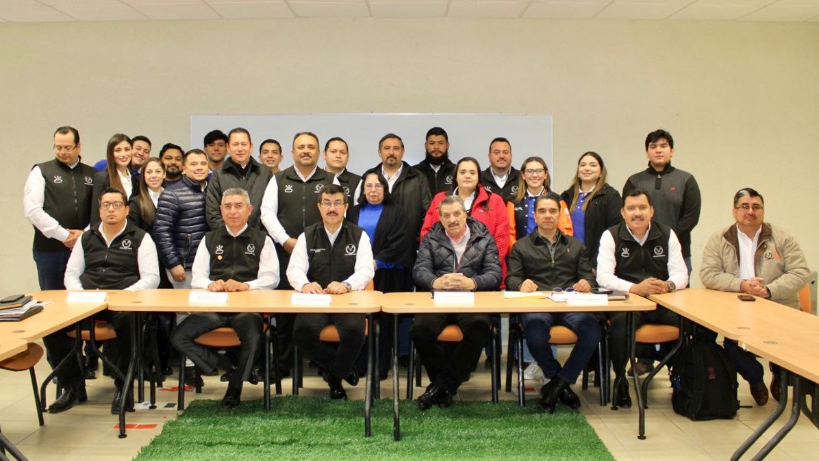 Visita Dámaso Anaya las facultades de la UAT en Matamoros