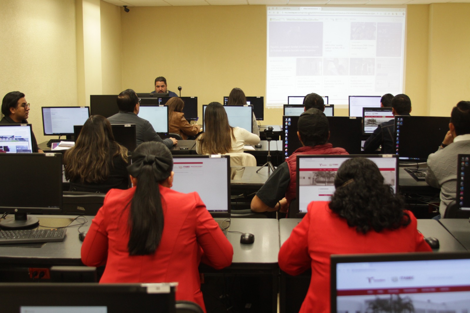 Facilitan la UAT, ITABEC y el ITJUVE a estudiantes el acceso a Becas Futuro Tamaulipas