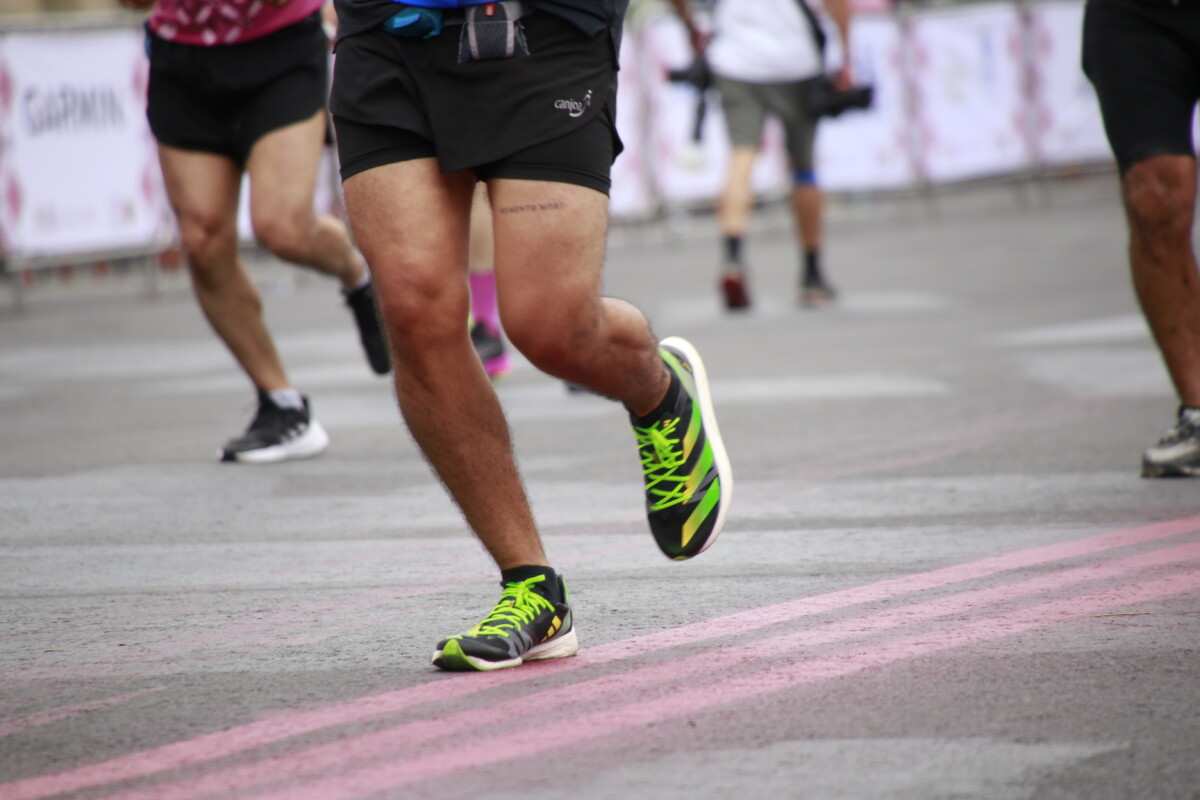 La importancia de mantenerse hidratado a la hora de correr en días de mucho calor