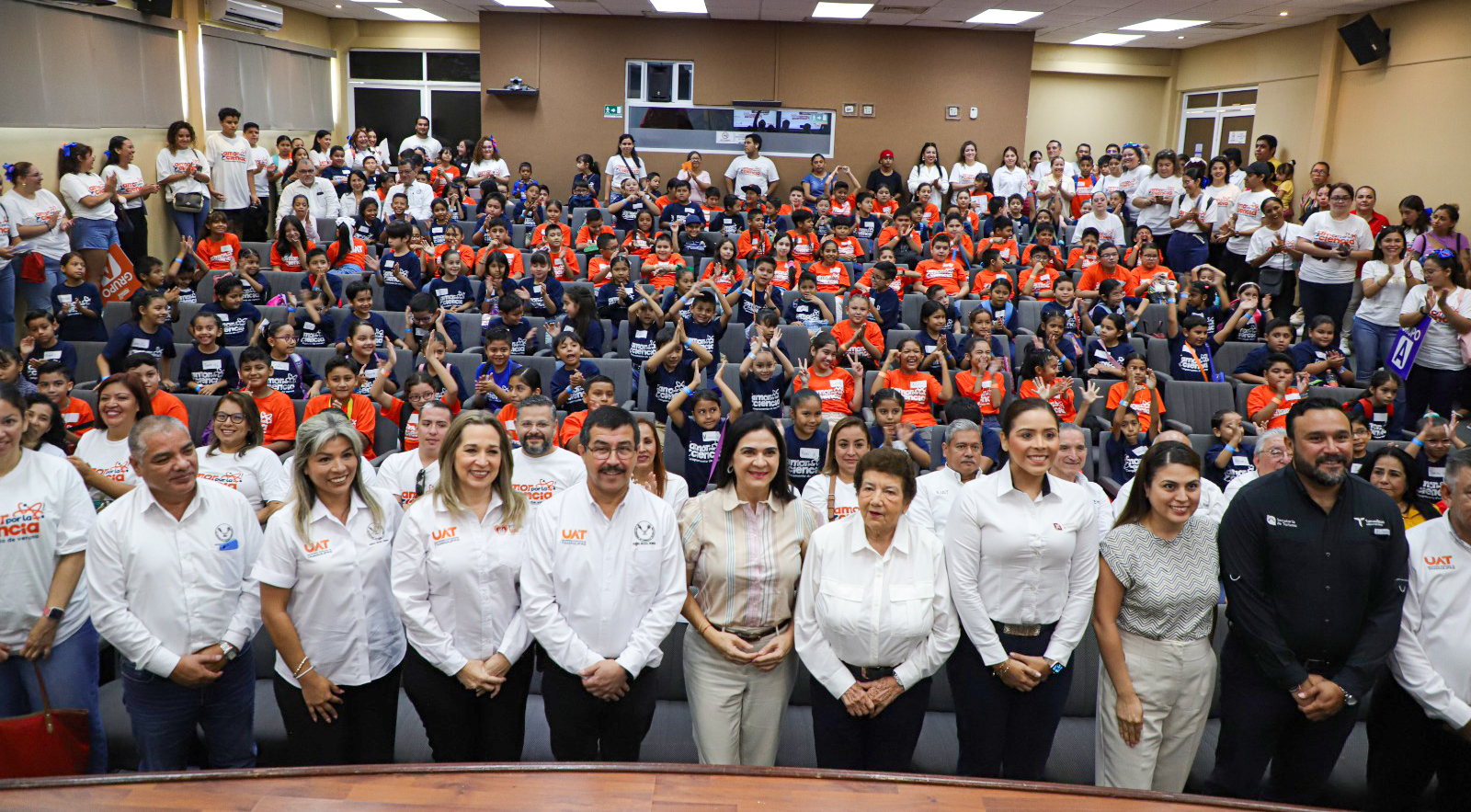 Inaugura la UAT campamentos de verano 