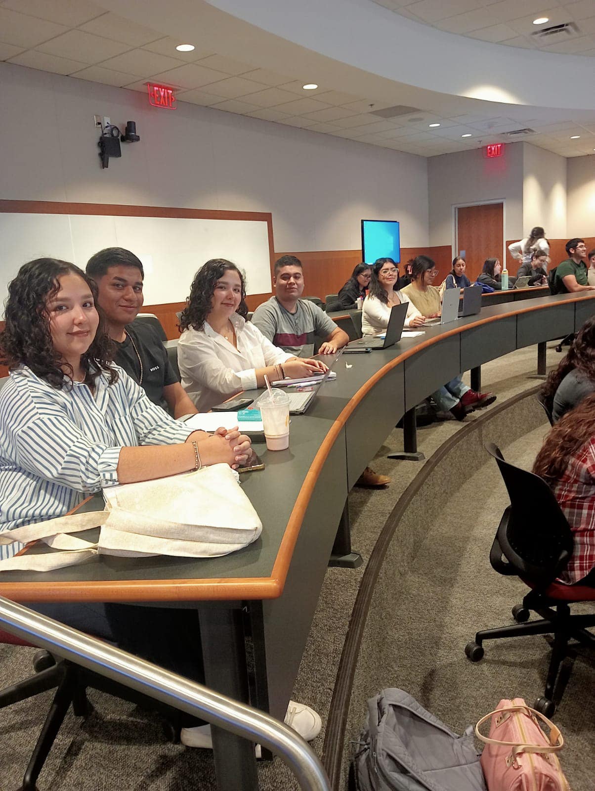 Estudiantes de la UAT realizan prácticas de enfermería en Universidad Texas A&M en Laredo