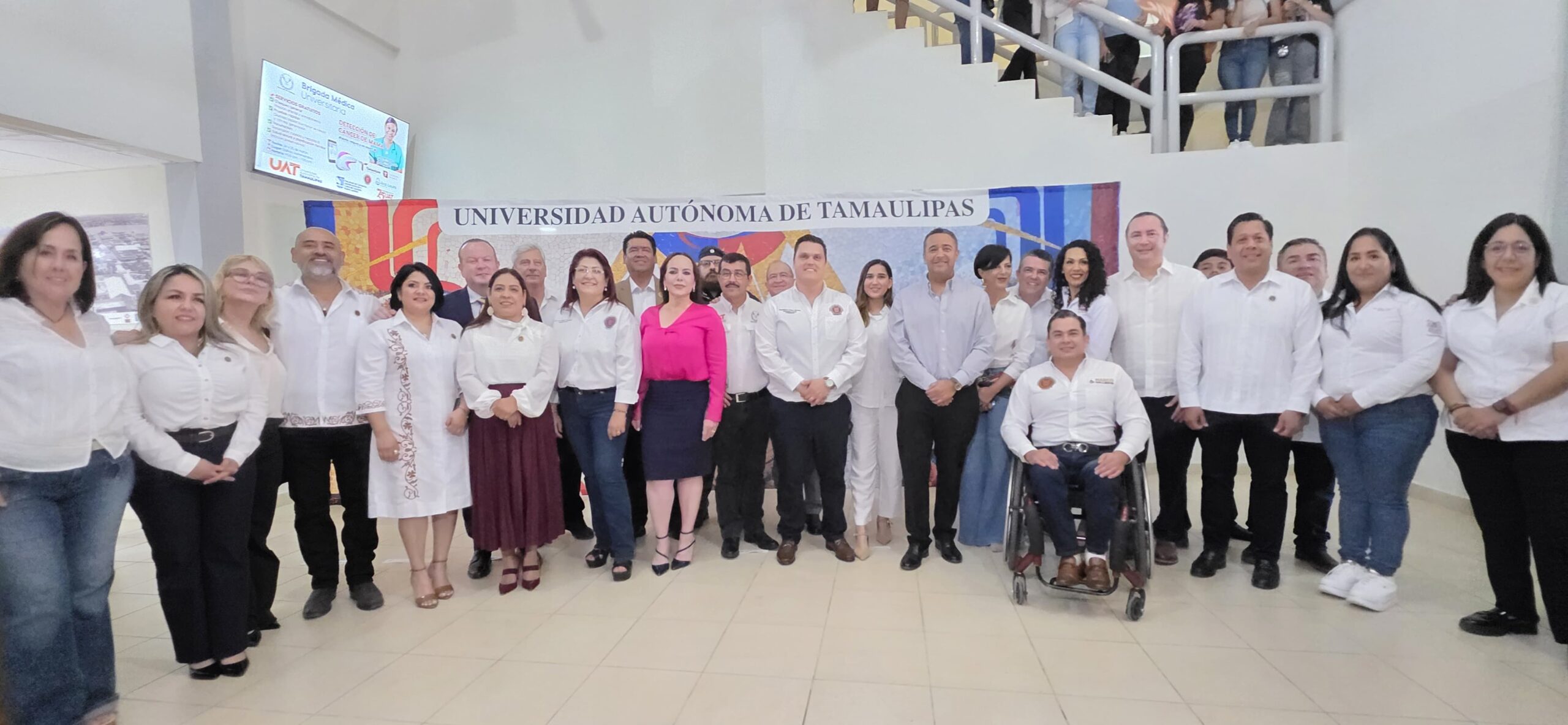 La UAT y el Congreso Itinerante realizan brigada médica universitaria en Nuevo Laredo