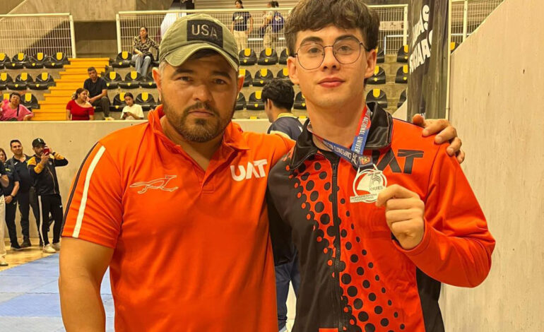 Gana la UAT medalla de plata en luchas asociadas en el nacional de la ANUIES