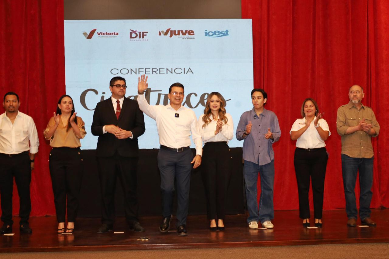 Ofrece DIF Victoria conferencia a comunidad estudiantil.