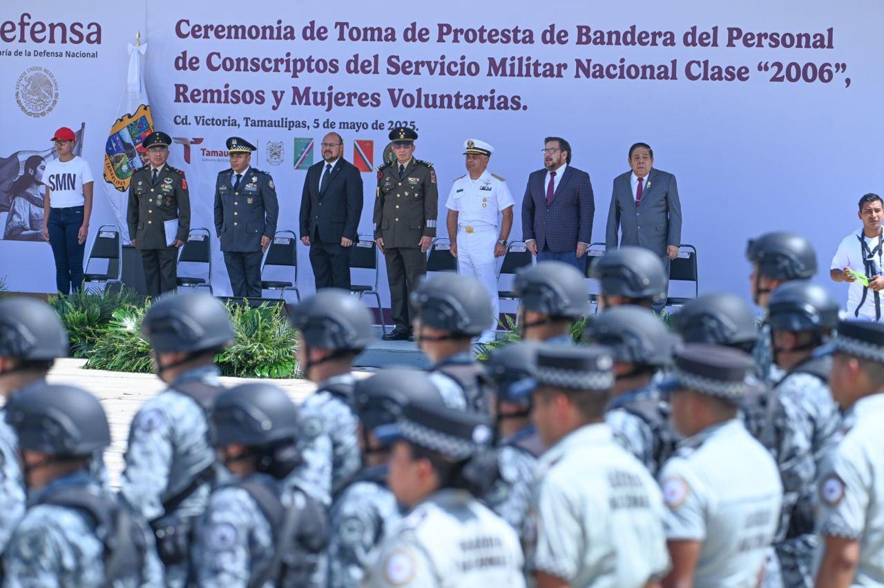 Asiste alcalde de Victoria al evento cívico militar de la 48/a Zona Militar.