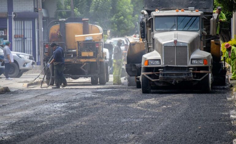 Avanza mejora de calles en Victoria