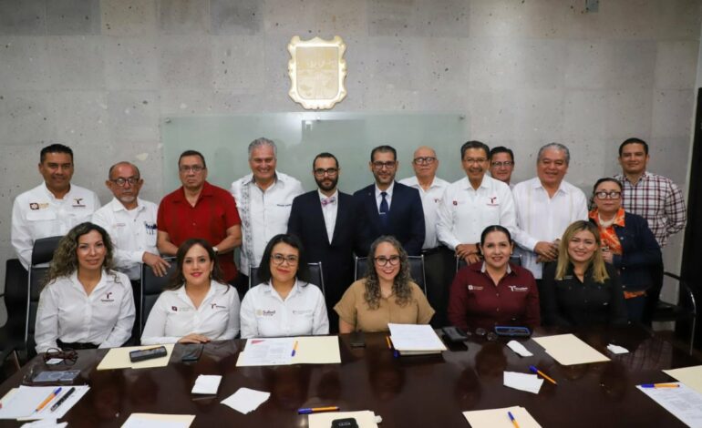 Presenta secretario de Salud estrategia de prevención para salud mental
