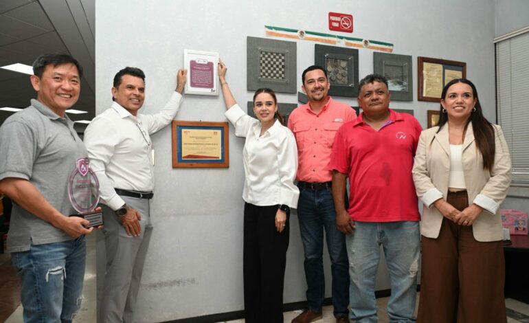Certifican DIF y Municipio a Nien Hsing International como empresa inclusiva