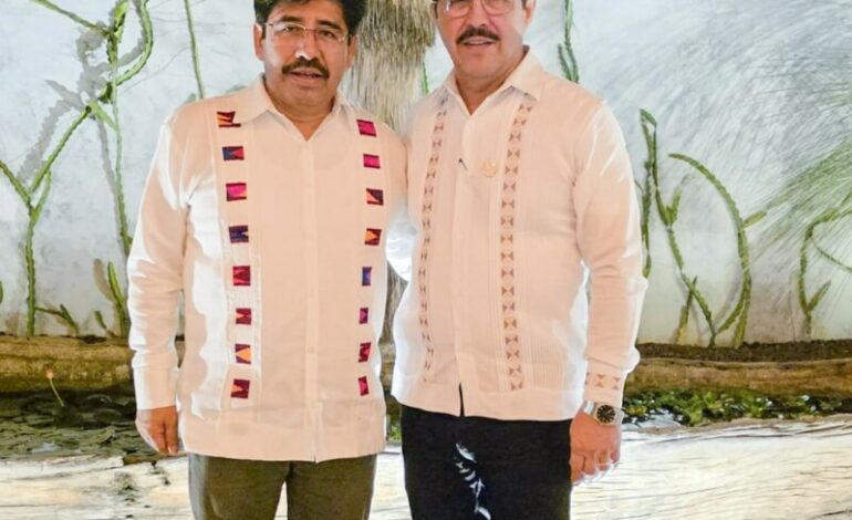 Participa rector de la UAT en reunión nacional con el jurista Hugo Aguilar