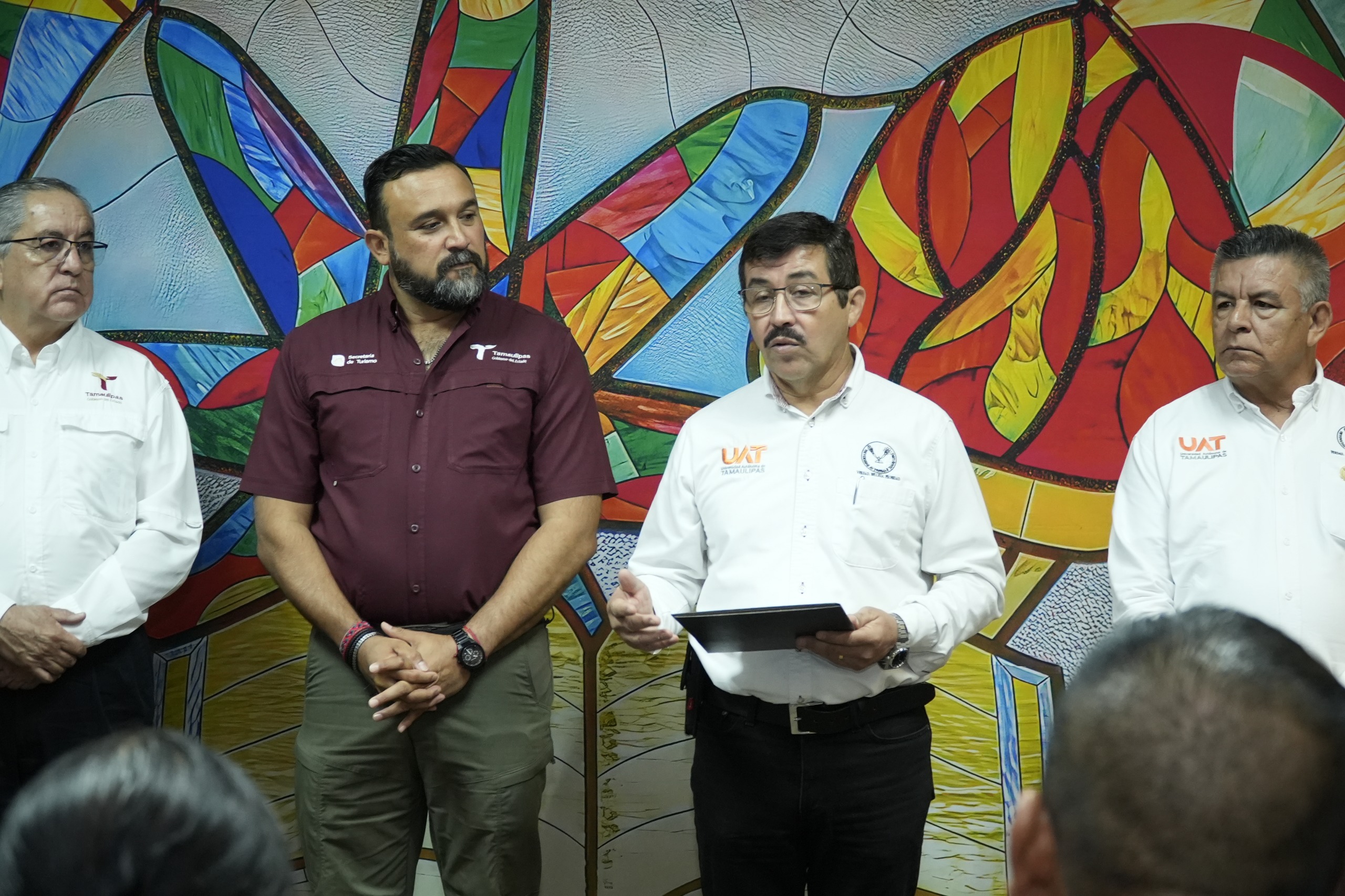 La UAT y el DIF impulsan proyecto de estufas ecológicas