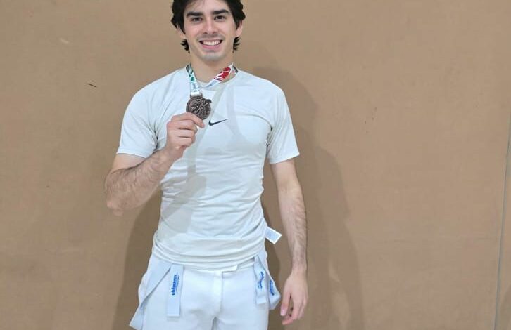 Destacan estudiantes de la UAT en Nacional de Esgrima