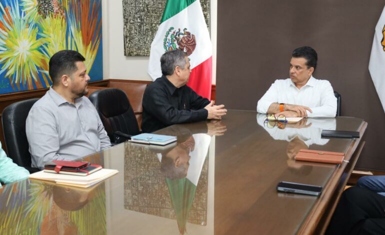 Pide alcalde a COMAPA avanzar en reparación de fugas y obras