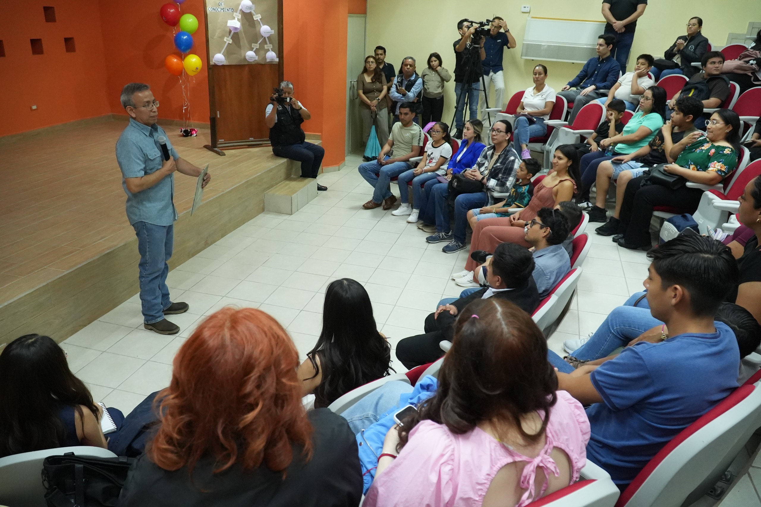 Participa la UAT en sesión nacional de las “Clases Masivas de Historia”